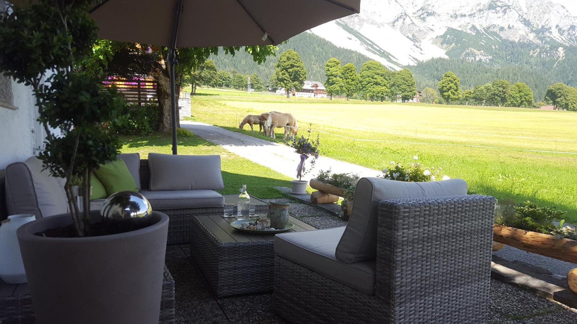 Bergfuehrerhaus Bed & Breakfast Ramsau am Dachstein Exterior foto